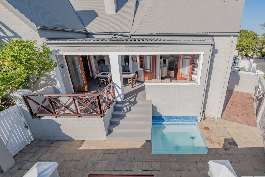 4 Bedroom Property for Sale in Zevendal Western Cape